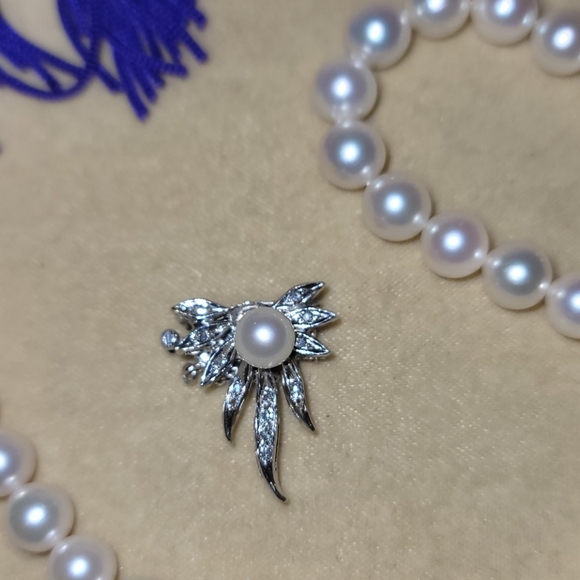 ✴ FLASH SALE  ✴ 🤍 Authentic KOBE pearl necklace 🤍 - Picture 3 of 14